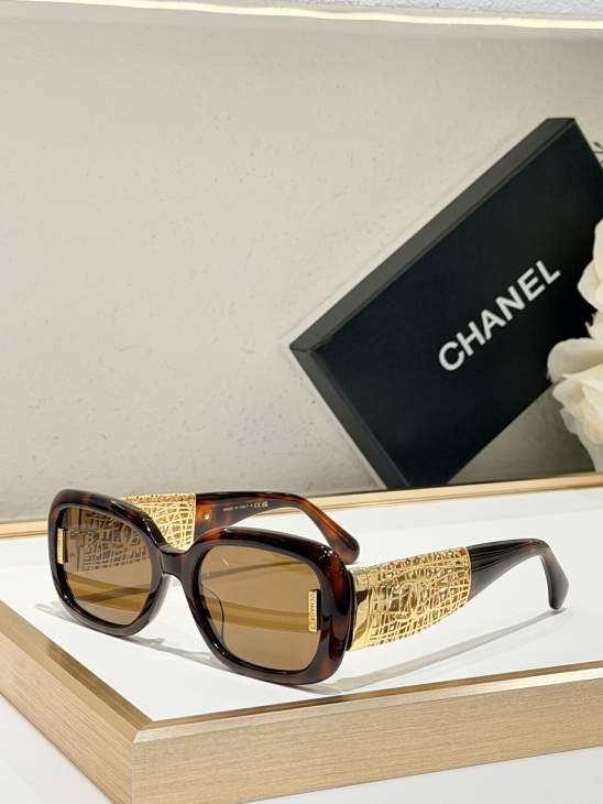 Picture of Chanel Sunglasses _SKUfw79279074fw